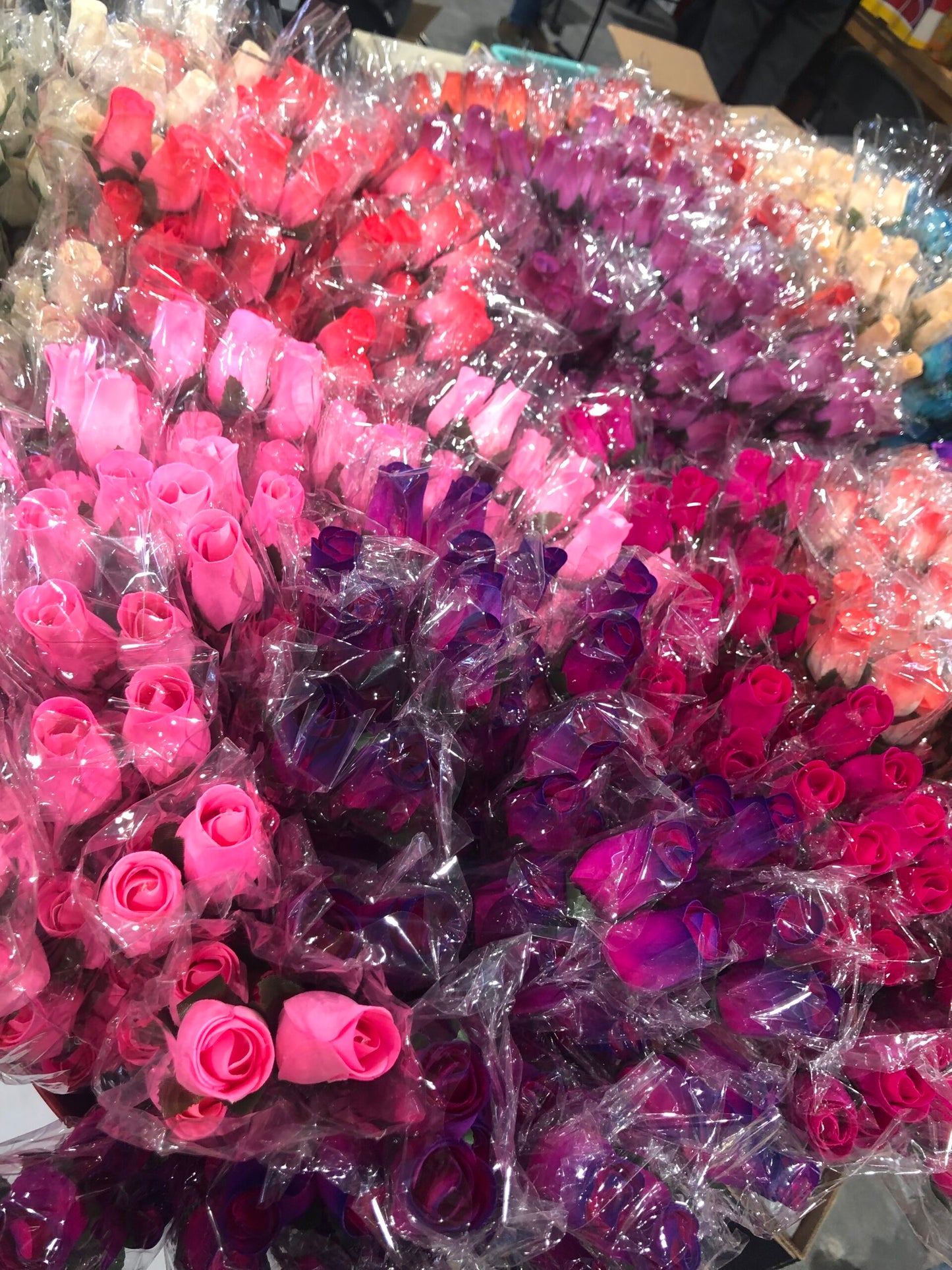 Bundle of 8 Timeless Treasures Wooden Roses