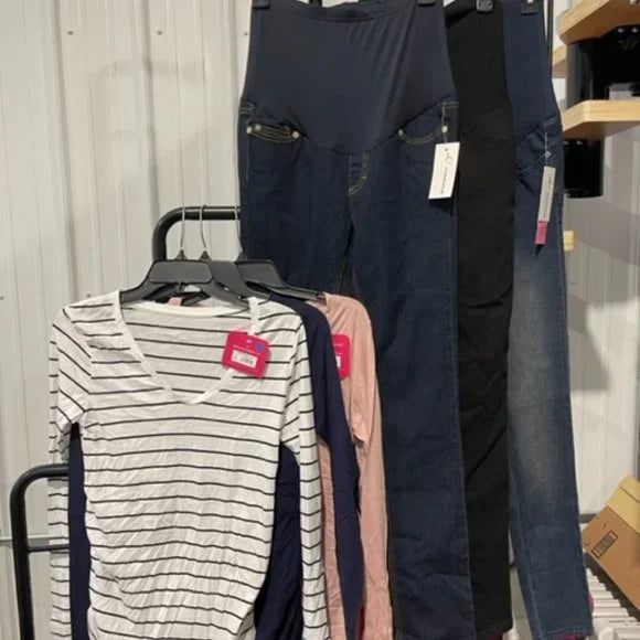 6-Piece Maternity Clothing Bundle (Pick Your Size)