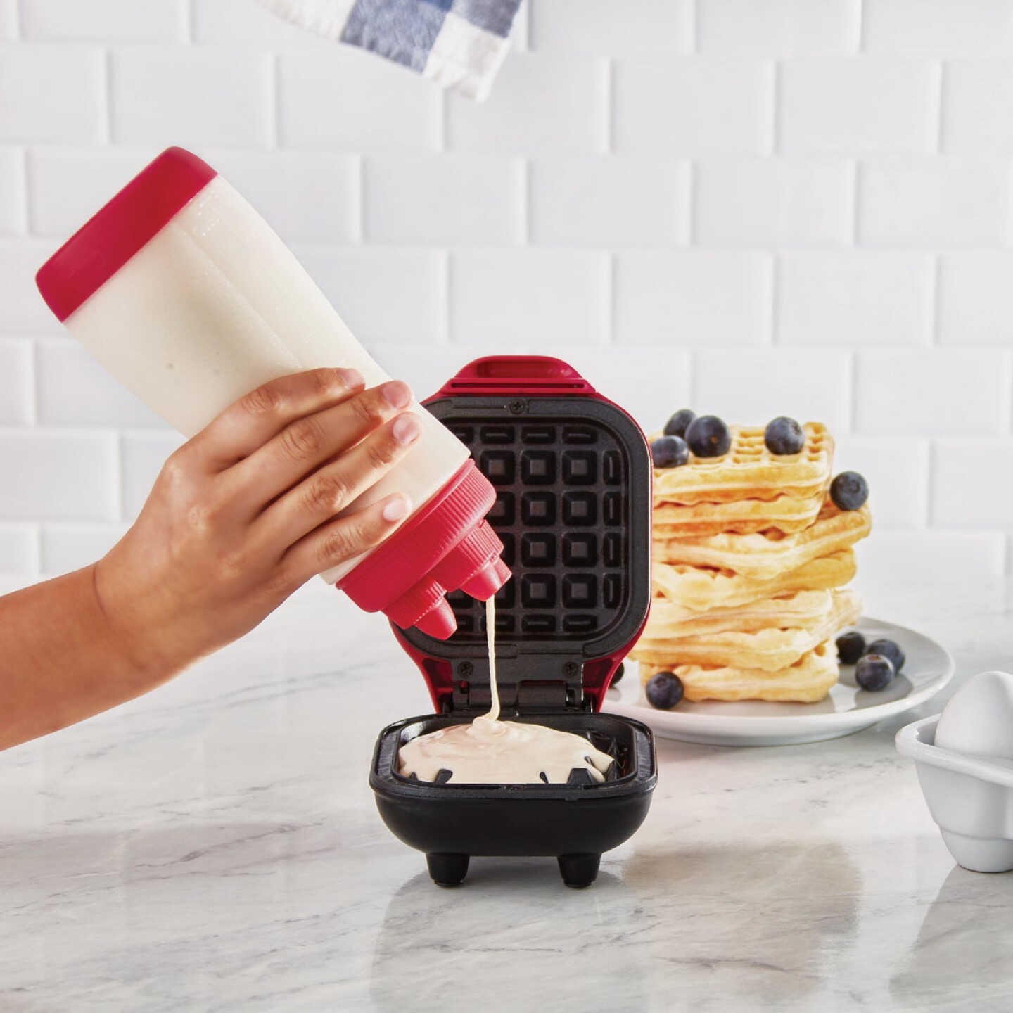 Rise By Dash 2 Cup Mini Batter Bottle